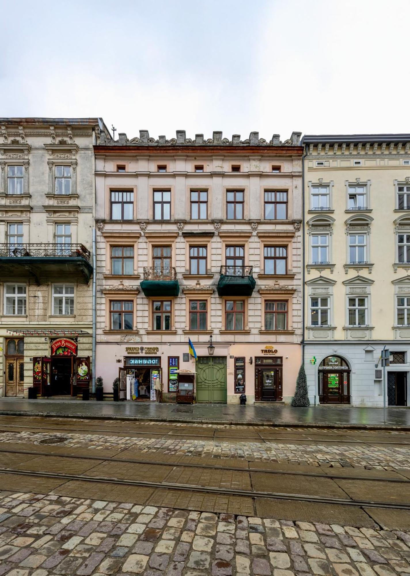 Апартаменти На Площі Ринок 12 Liov Exterior foto